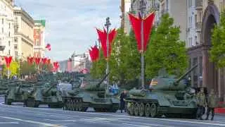 Военные приоритеты вытеснили гражданское развитие и усилили старые структурные деформации российской экономики. Даже после прекращения боевых действий проблемы никуда не исчезнут: потребуется сложный переход от мобилизационной модели к развитию, в котором решающую роль сыграет повседневное благополучие «среднего» домохозяйства.