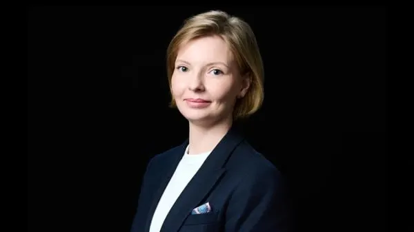 С 1 сентября администраторы доменных имён в зонах .ru, .рф и .su должны пройти идентификацию через ЕСИА. Регистраторы уже внедряют процедуры для юридических лиц и предлагают корпоративную поддержку при переходе.