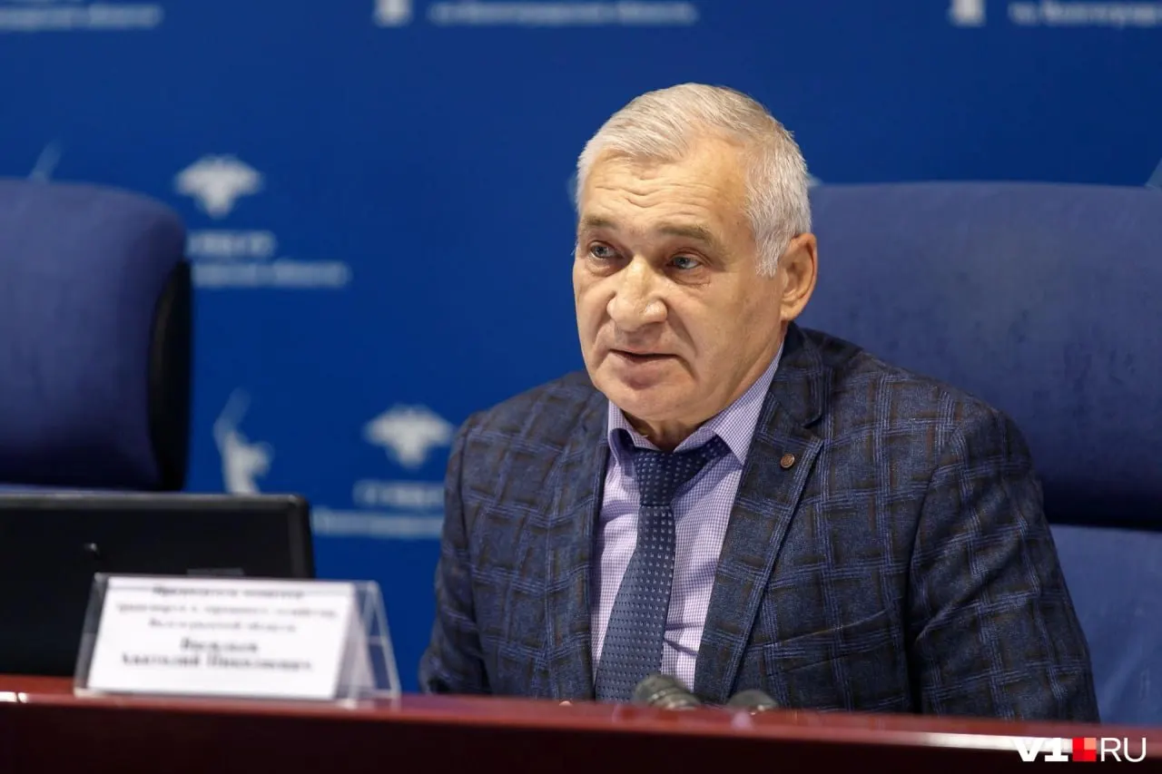 Председатель областного комитета по дорожному транспорту заявил, что повышение качества трасс и рост интенсивности движения приводят к росту аварийности; в пример привели дорогу «Волгоград — Сальск» и курортные маршруты.