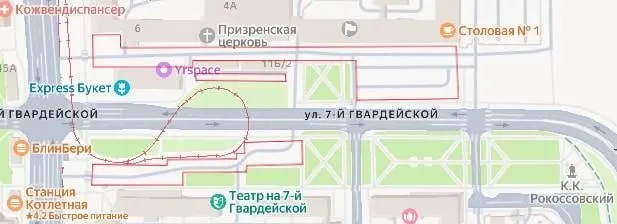 Власти планируют ввести платную зону на одной из больших стоянок в центре города — жители жалуются на отсутствие бесплатной альтернативы и боятся ухудшения ситуации с парковкой.
