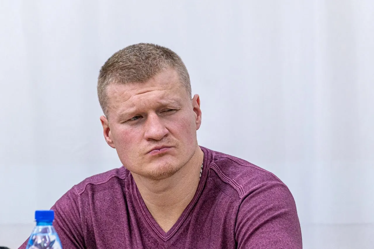 Знаменитый боксер проведёт занятие для юных спортсменов: в программе — тренировочный мастер-класс и общая встреча со сменой при участии Сергея Харитонова.