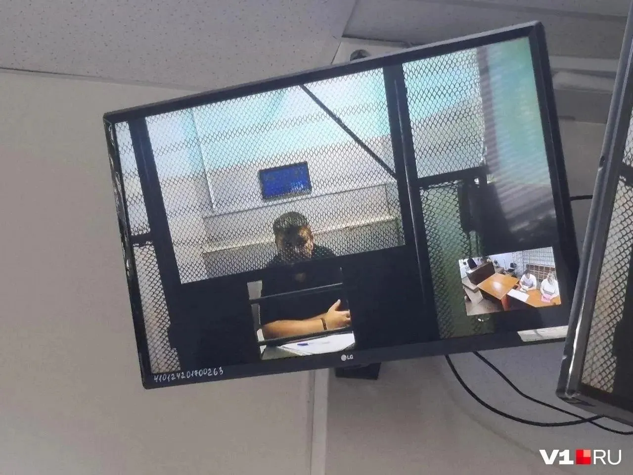 Блогер и общественный деятель Алексея Ульянова обвиняют в вымогательстве у одного из крупнейших зернотторговцев Нижнего Поволжья; он и его семья утверждают об угрозах, обвинение — что деньги не требовал.