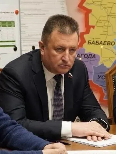 Сенатор внес в Госдуму поправку, которая фактически отнимет у жильцов возможность уменьшать плату за содержание и ремонт ниже регионального минимума; это приведёт к росту расходов для многих домов.