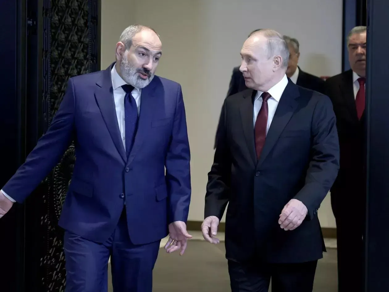 Премьер-министр заявил, что Ереван не вступит в санкционный режим, но и не намерен помогать обходить ограничения; европейские эксперты подтвердили отсутствие обхода.