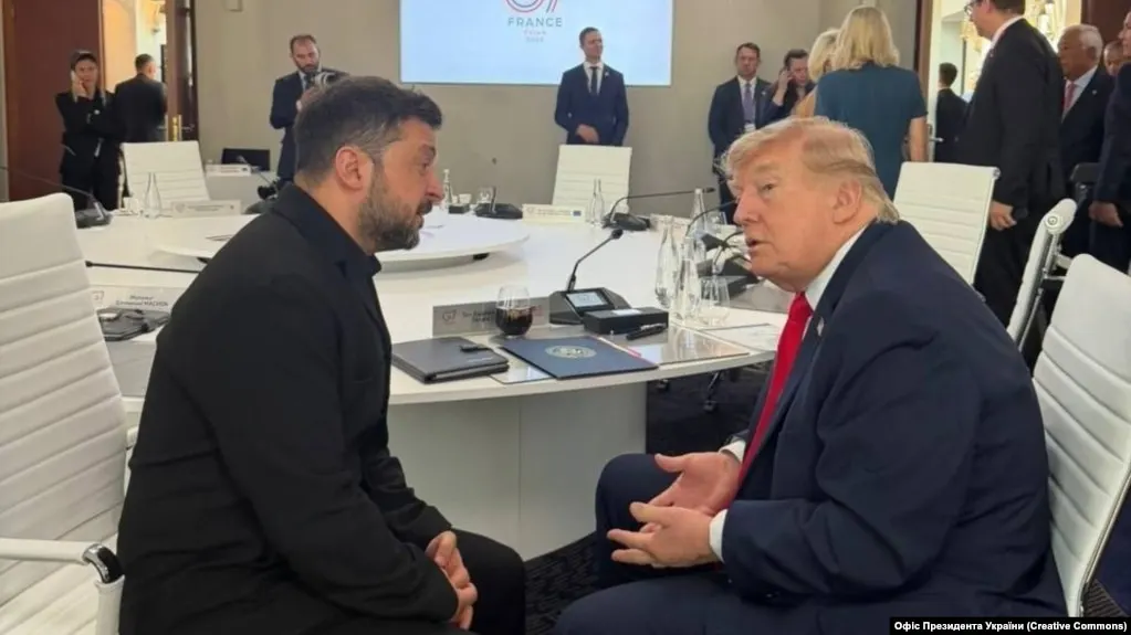 На саммите G7 в Эвиане страны «семёрки» согласовали необходимость наращивания давления на Россию — обсуждаются санкции в энергетике и банках, а также помощь и поставки ПВО Украине.