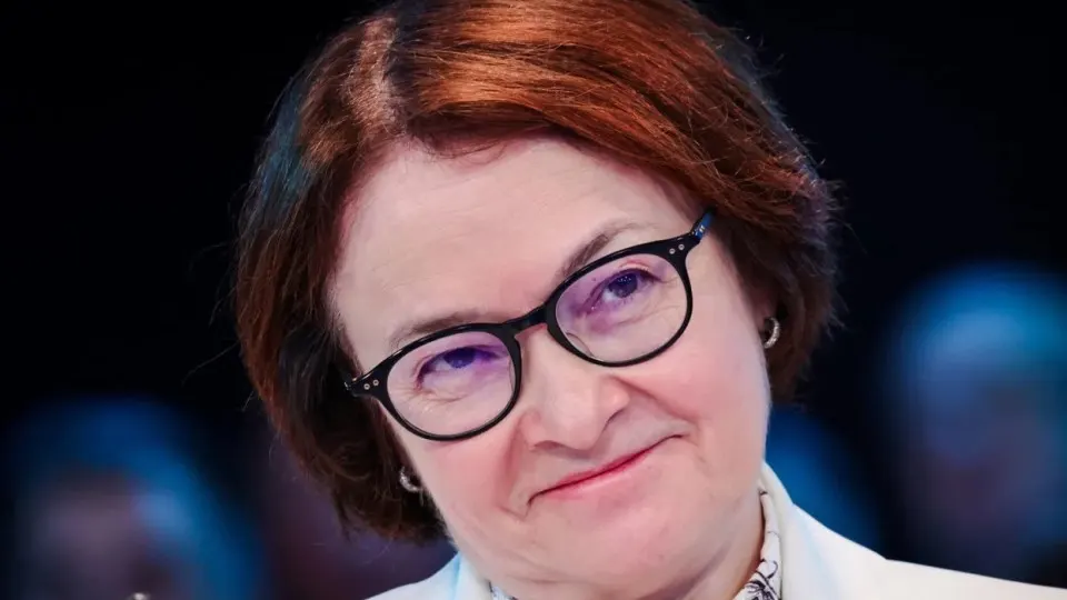 Долгое отсутствие главы Центробанка породило множество версий о причине. Ее возможное возвращение совпадает с решением по ключевой ставке и рядом бюджетных изменений, которые могут существенно изменить монетарную политику и прозрачность государственных расходов.