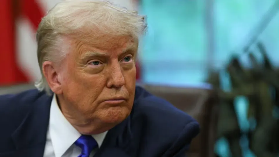 На саммите G7 Дональд Трамп заявил о готовности усилить давление на Россию и поддержать Украину при условии, что европейские союзники помогут расчистить Ормузский пролив. Лидеры G7 пообещали нарастить поставки ПВО и обсудить новые санкции против нефтегазового сектора России.