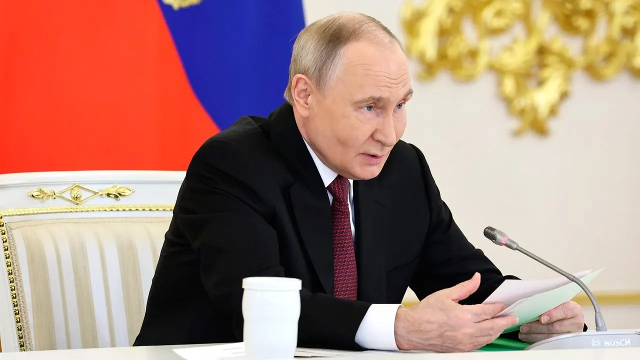 По словам президента, по паритету покупательной способности Россия занимает 4-е место в мире и 1-е в Европе, а её темпы роста превосходят средние показатели Евросоюза.