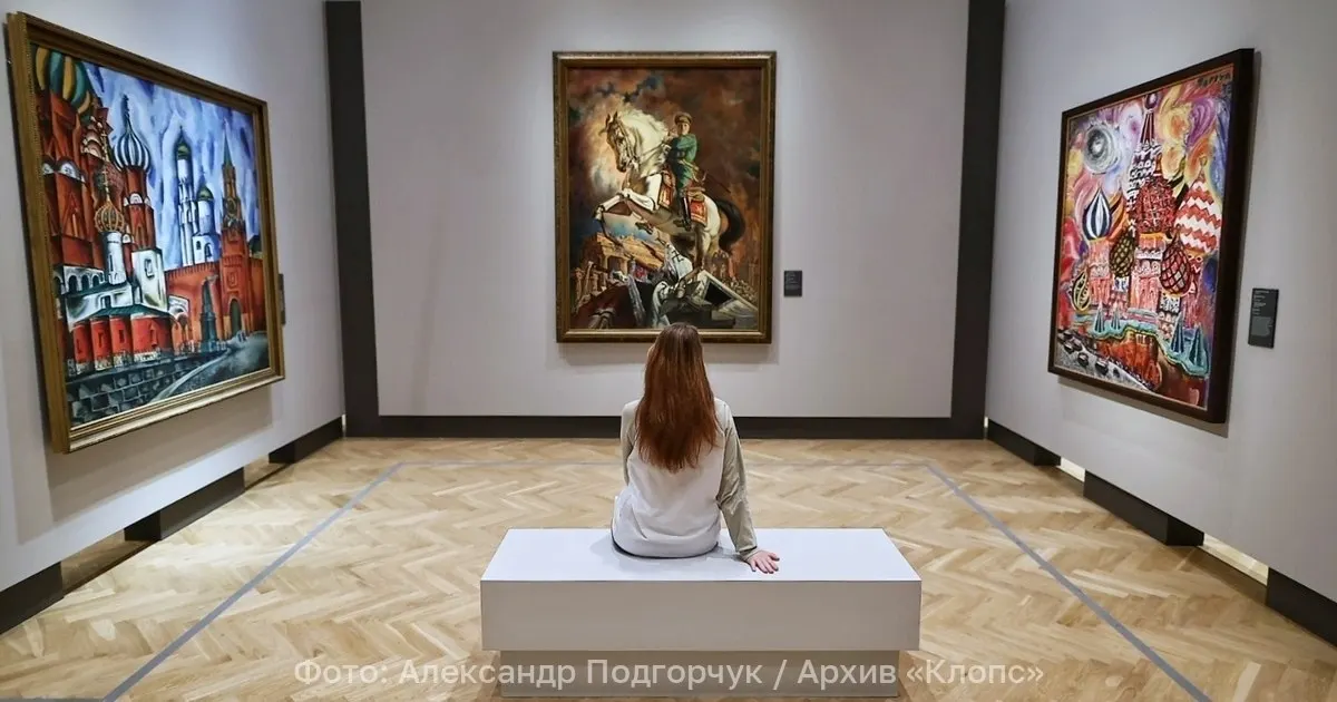 Министерство культуры предложило повысить ежегодный лимит «Пушкинской карты» с 5 до 7 тысяч рублей. Для молодых людей 14–22 лет дополнительно предусматривается до 2 тысяч рублей в год на кино и цирковые представления. Изменения могут вступить в силу 1 сентября 2026 года.