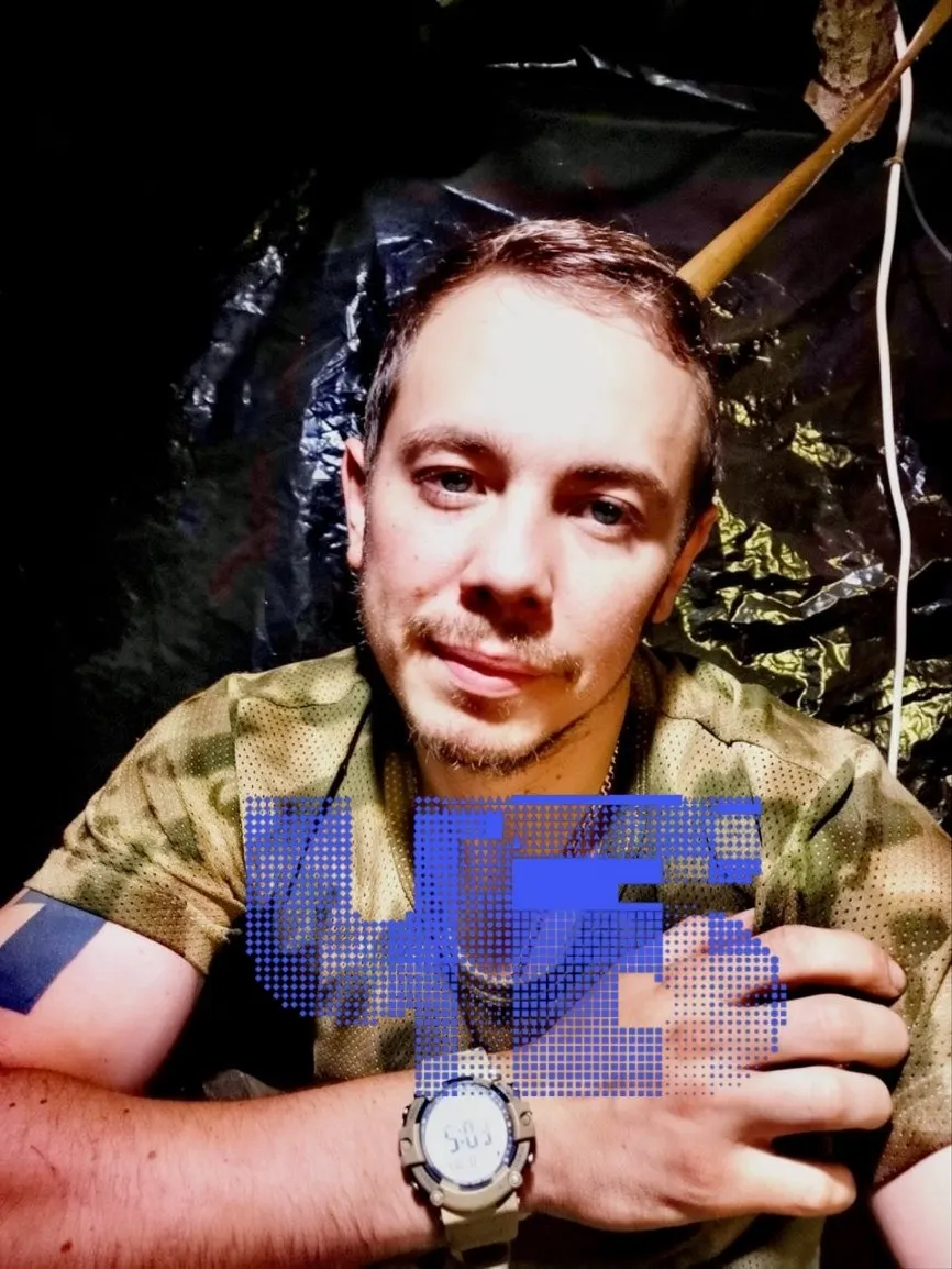 Родители узнали, что их сын, служивший на Черноморском флоте, был тайно похоронен в Балтийске без уведомления семьи. Отец утверждает, что формальная супруга распорядилась телом и выплатами, лишив родных возможности проститься.
