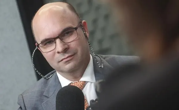 Заботкин прокомментировал курс рубля, влияние шоков предложения на инфляцию, роль экспортного спроса и гарантии сохранности вкладов — заморозка депозитов невозможна.