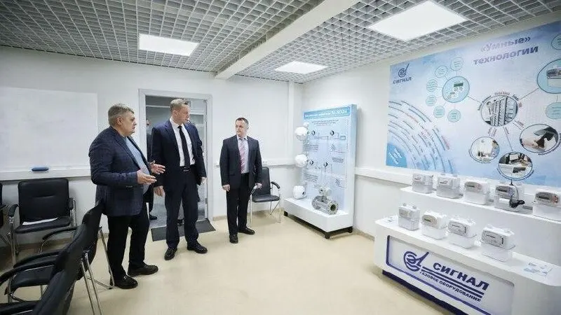 Завод «Сигнал» в Энгельсе включили в 21-й пакет санкций ЕС — в документе указаны поставки компонентов для вооружений и поддержка ВС России в зоне СВО.