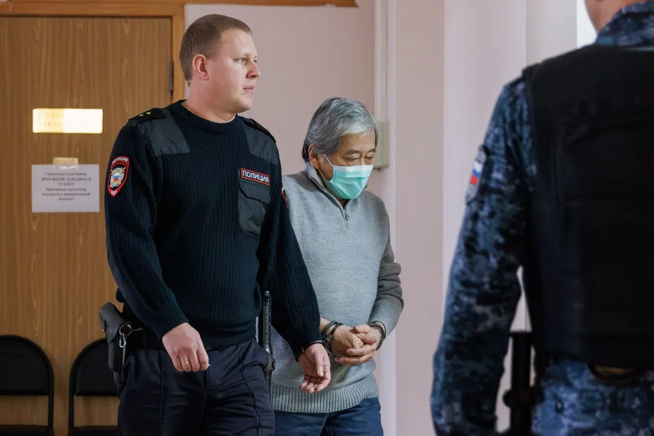 Материалы уголовного дела переданы в третий состав уголовной коллегии Верховного суда России и зафиксированы в картотеке инстанции.