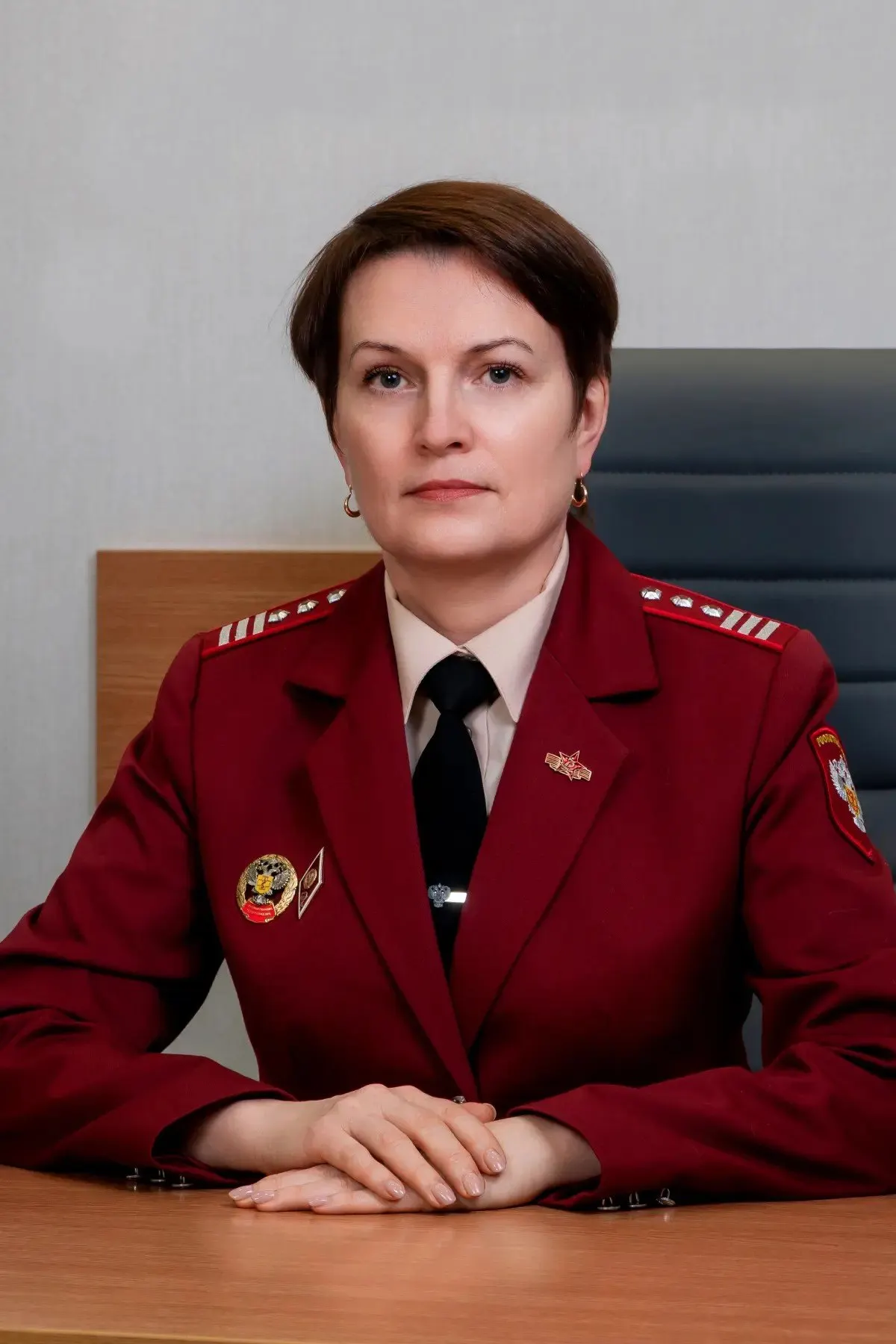 Новый глава Роспотребнадзора приступил к работе в Алтайском крае; прежний руководитель ушла по достижении предельного возраста службы.