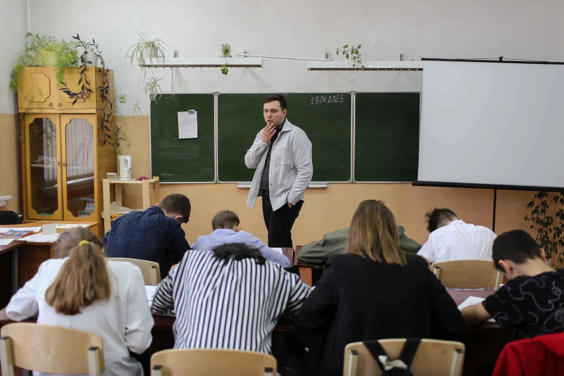Нововведение добавило дополнительный час истории, решение коснулось не всех учеников.
