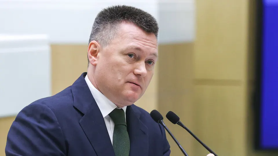 Россия и Китай обсуждают меры поддержки китайскому бизнесу и расширение сотрудничества судебной системы на фоне снижения инвестиций Китая в Россию из-за войны в Украине.