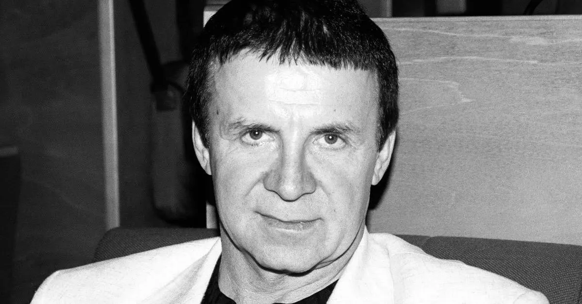 Известный гипнотизёр Анатолий Кашпировский скончался.
